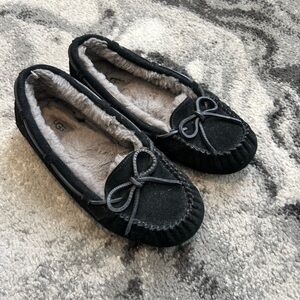 UGG USED Women's Black Moccasin Slippers